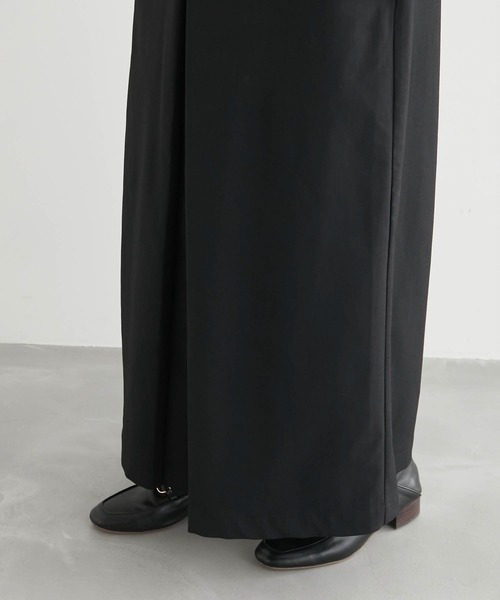 ROPE' PICNIC（ロペピクニック）の「センタータックオールインワン（つなぎ/オールインワン・レディース・ブラック/ベージュ・38/36）」の3枚目の写真