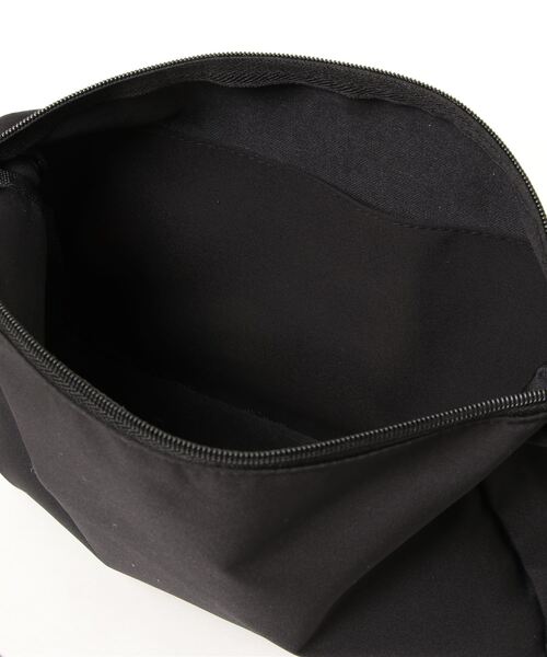 STYLEBLOCK(スタイルブロック)の「シンプルデザインショルダーバッグ(ショルダーバッグ・レディース・グリーン/ブルー/オフホワイト/オレンジ/ブラック・FREE)」の8枚目の写真