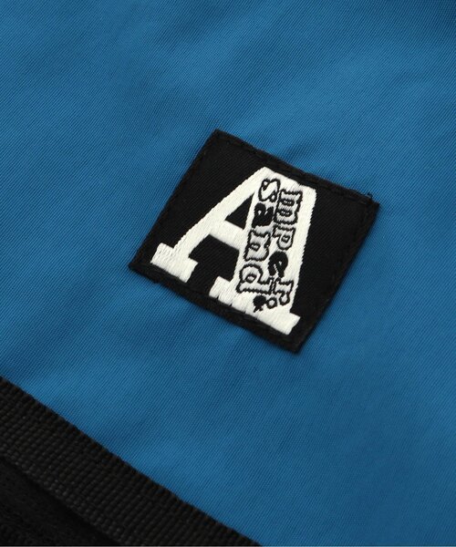 Ampersand（アンパサンド）の「アクティブナップサック（バックパック/リュック・キッズ・ベージュ/ブルー/チャコール・MEDIUM）」の6枚目の写真