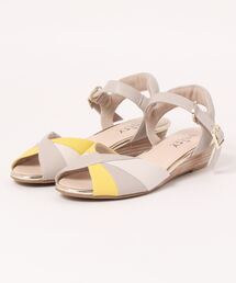 unity（ユニティ）の「アンクルストラップウェッジサンダル（サンダル）」