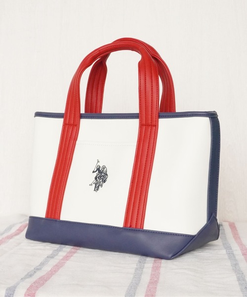 U.S. POLO ASSN.(ユーエスポロアッスン)の「【U.S. POLO ASSN.】 ユーエスポロアッスン Gateway トートバッグS USPA-2619(トートバッグ・レディース・ブラック/ホワイト系その他/ブルー系その他/ホワイト×ブラック/ホワイト×レッド/ブラック×ホワイト/ベージュ×ブラック/ネイビー×ホワイト/グレー系その他・FREE)」の2枚目の写真