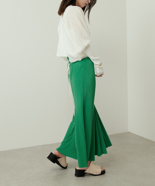 Lui's（ルイス）の「プリーツマーメイドスカート（スカート・レディース・ブラック/グリーン/レッド・FREE）」の5枚目の写真