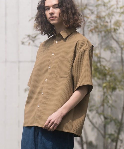 CAMBIO(カンビオ)の「mhs1829-ワッフルレギュラーカラーシャツS-S(シャツ/ブラウス・メンズ・ネイビー/アイボリー/マスタード・M/L/XL)」の5枚目の写真