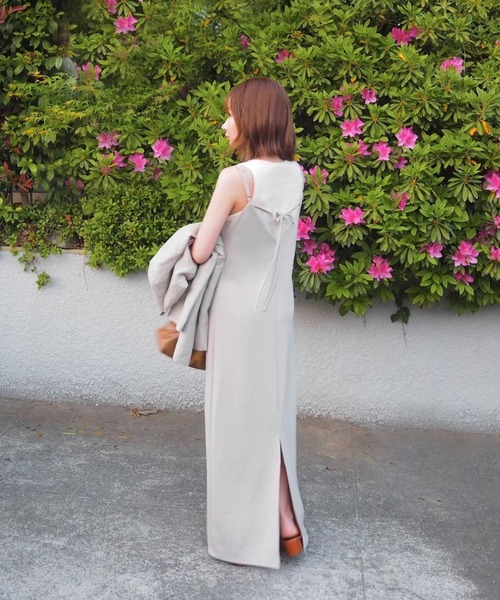 Bonjour Sagan（ボンジュールサガン）の「ストレッチキャミワンピース（ワンピース・レディース・ブラック/グレイッシュベージュ/ブルー/オフホワイト・S/M）」の15枚目の写真