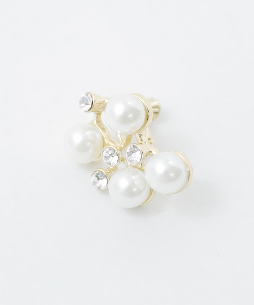 niana（ニアナ）の「ジャスマンパールイヤリング（イヤリング・レディース・ベージュ/シルバー・FREE）」の9枚目の写真