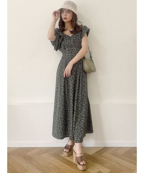 dazzlin（ダズリン）の「ラッフルパフパイピングワンピース（ワンピース・レディース・アイボリー/グレー/グリーン・FREE）」の11枚目の写真