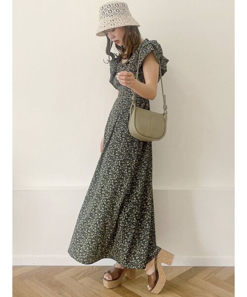 dazzlin（ダズリン）の「ラッフルパフパイピングワンピース（ワンピース・レディース・アイボリー/グレー/グリーン・FREE）」の13枚目の写真