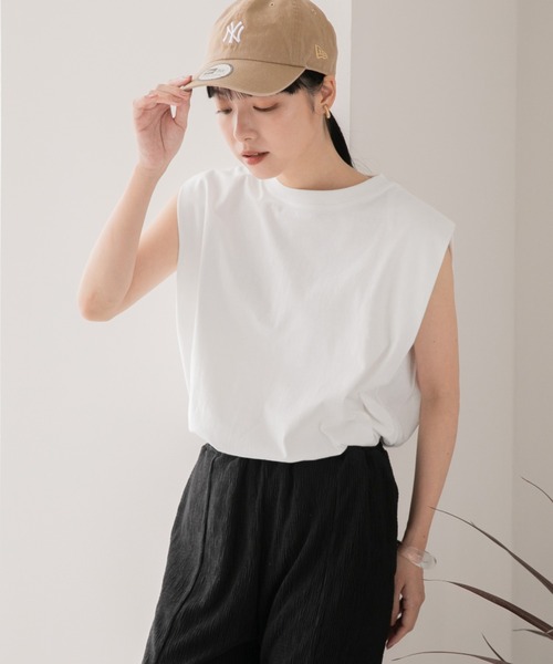 LOWRYS FARM(ローリーズファーム)の「ショルダースクエアノースリーブ 344671(Tシャツ/カットソー・レディース・チャコールグレー/ブラック/オフホワイト・FREE)」の2枚目の写真