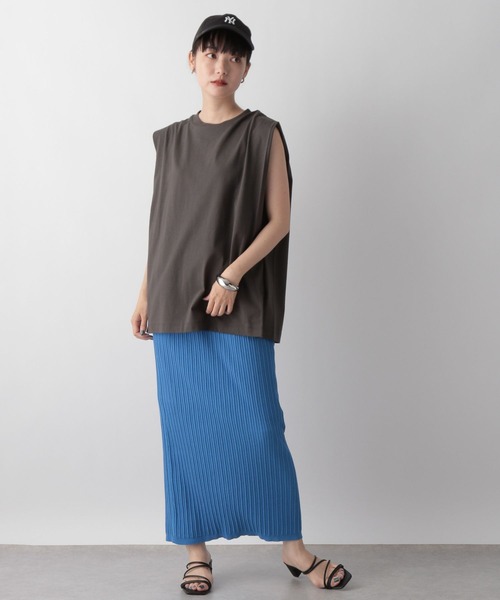 LOWRYS FARM(ローリーズファーム)の「ショルダースクエアノースリーブ 344671(Tシャツ/カットソー・レディース・チャコールグレー/ブラック/オフホワイト・FREE)」の8枚目の写真