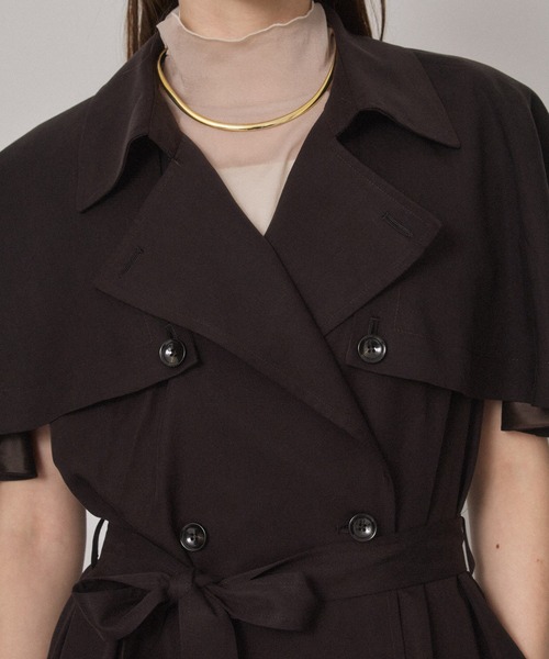 PUBLIC TOKYO(パブリックトウキョウ)の「ケープトレンチ・ジレ・ワンピース/ウォッシャブル(ワンピース・レディース・ブラウン/グリーン・FREE)」の7枚目の写真