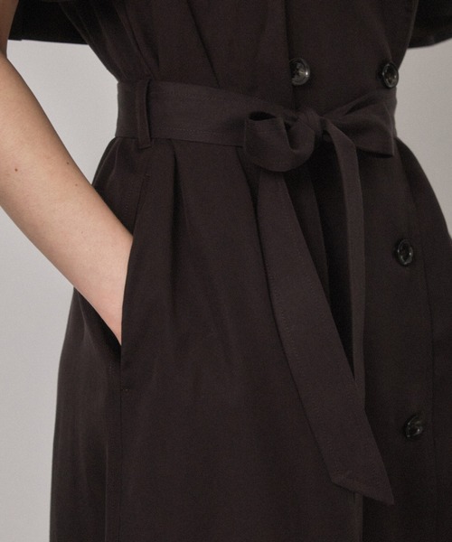 PUBLIC TOKYO(パブリックトウキョウ)の「ケープトレンチ・ジレ・ワンピース/ウォッシャブル(ワンピース・レディース・ブラウン/グリーン・FREE)」の9枚目の写真
