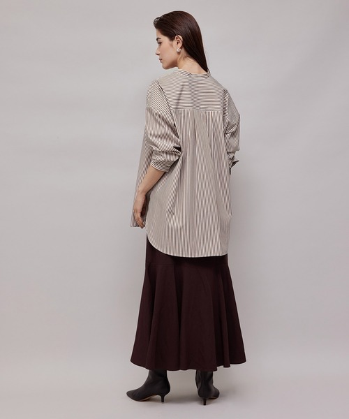 ROPE'(ロペ)の「【WEB限定】洗える/バンドカラーオーバーサイズシャツ(シャツ/ブラウス・レディース・ホワイト/ダークブラウン/ブルー系その他4・38)」の9枚目の写真