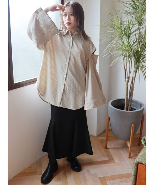 MURUA（ムルーア）の「マルチウェイスリーブシャツ【3WAY着用可能】（シャツ/ブラウス・レディース・その他1/ブルー/ホワイト・FREE）」の10枚目の写真