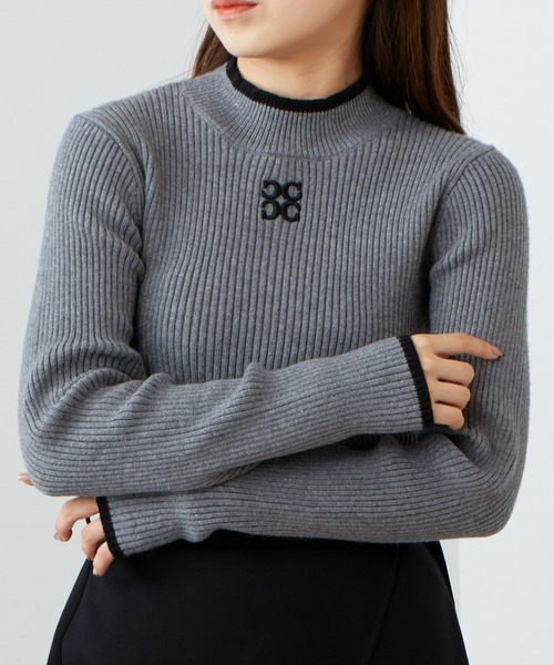 Chico（チコ）の「【2022AW】長袖胸刺繍リブチビニット（ニット