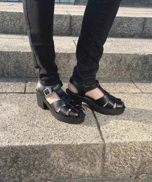 LUGG NAGG（ラグナグ）の「【BeF/ビーエフ】厚底グルカサンダル（サンダル・レディース・ブラック/オフホワイト/シルバー・LL/S/M/L）」の4枚目の写真