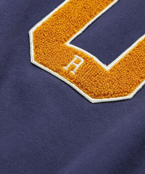 green label relaxing（グリーンレーベルリラクシング）の「【WEB限定】＜kinokoさん × GLR or＞ 刺繍 レタード 長袖 スウェット（スウェット・メンズ・オフホワイト/レッド/ネイビー・S/M/L）」の19枚目の写真