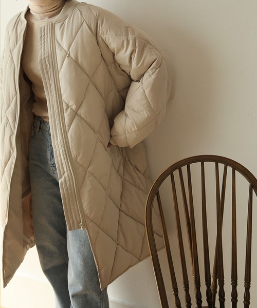 Chillfar（チルファー）の「ロング丈中綿ダウンコート（ダウンジャケット/コート・レディース・ブラック/カーキ/アイボリー・MEDIUM/LARGE）」の8枚目の写真