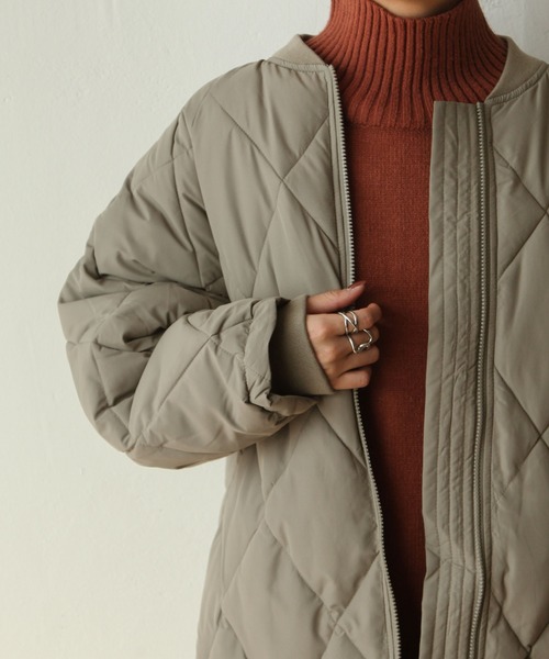 Chillfar（チルファー）の「ロング丈中綿ダウンコート（ダウンジャケット/コート・レディース・ブラック/カーキ/アイボリー・MEDIUM/LARGE）」の18枚目の写真