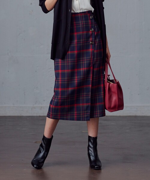 DRESKIP(ドレスキップ)の「◆【Iラインで上品】ラップ風ナロースカート(スカート・レディース・ボルドー/ベージュ系その他2/ブラック系1/ネイビー系1/ブラック・04/02/03)」の4枚目の写真