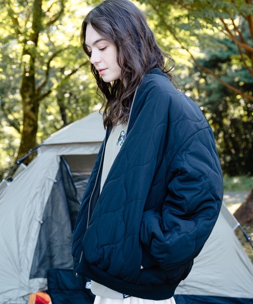 OUTDOOR PRODUCTS APPAREL(アウトドアプロダクツアパレル)の「2WAY リバーシブル ビッグシルエット バルーンシルエット MA-1 ジャケット(MA-1・レディース・ブラック/ブラウン/カーキ・MEDIUM)」の10枚目の写真