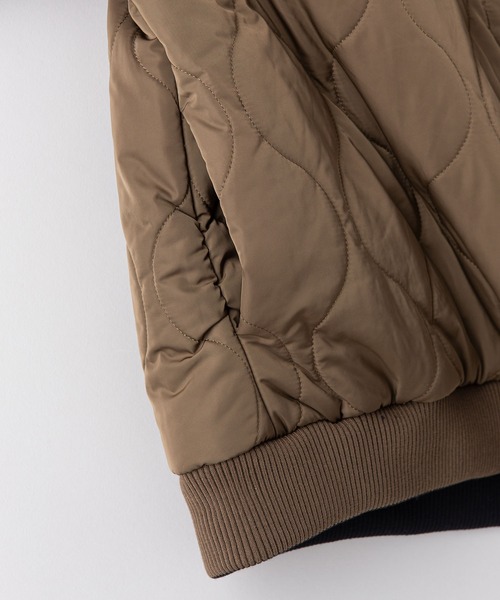 OUTDOOR PRODUCTS APPAREL(アウトドアプロダクツアパレル)の「2WAY リバーシブル ビッグシルエット バルーンシルエット MA-1 ジャケット(MA-1・レディース・ブラック/ブラウン/カーキ・MEDIUM)」の19枚目の写真