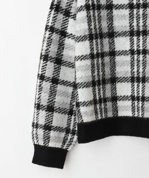 Honeys（ハニーズ）の「チェック柄ニット（ニット/セーター・レディース・パープル系その他/ブラック系その他/グレー系その他/グリーン系その他・M/L/S/LL）」の14枚目の写真