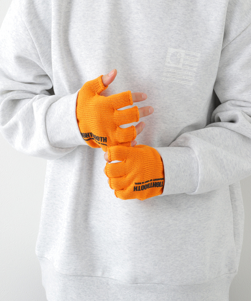 TIGHTBOOTH PRODUCTION(タイトブースプロダクション)の「【TBPR/タイトブースプロダクション】LOGO FINGERLESS GUNTE(手袋・メンズ・グレー/ブラック/オレンジ・FREE)」の12枚目の写真