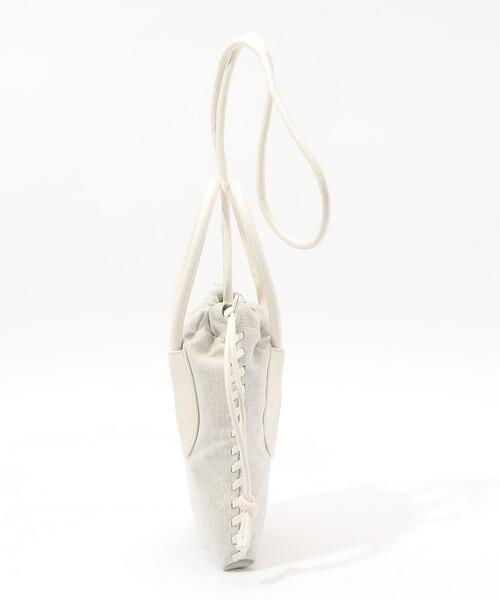 TOMORROWLAND (トゥモローランド)の「【WEB限定・別注】ADD CULUMN TURN S ショルダーバッグ(ショルダーバッグ・レディース・ホワイト/ピンク・FREE)」の4枚目の写真