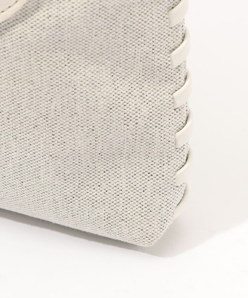 TOMORROWLAND (トゥモローランド)の「【WEB限定・別注】ADD CULUMN TURN S ショルダーバッグ(ショルダーバッグ・レディース・ホワイト/ピンク・FREE)」の9枚目の写真