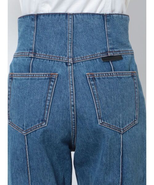 LAGUNAMOON(ラグナムーン)の「ハイウエストピンタックデニムパンツ(デニムパンツ・レディース・ブルー/インディゴブルー・SMALL/MEDIUM)」の4枚目の写真