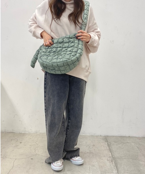 WEGO（ウィゴー）の「WEGO/キルティングBIGショルダーバッグ（ショルダーバッグ・レディース・ホワイト系その他/カーキ/ホワイト/ブラック・FREE）」の15枚目の写真