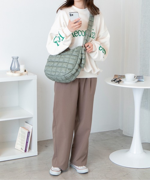 WEGO（ウィゴー）の「WEGO/キルティングBIGショルダーバッグ（ショルダーバッグ・レディース・ホワイト系その他/カーキ/ホワイト/ブラック・FREE）」の8枚目の写真