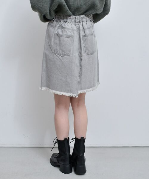 RETRO GIRL(レトロガール)の「デニムミニSK(デニムスカート・レディース・ライトグレー/ブラック/ダークブルー・FREE)」の18枚目の写真