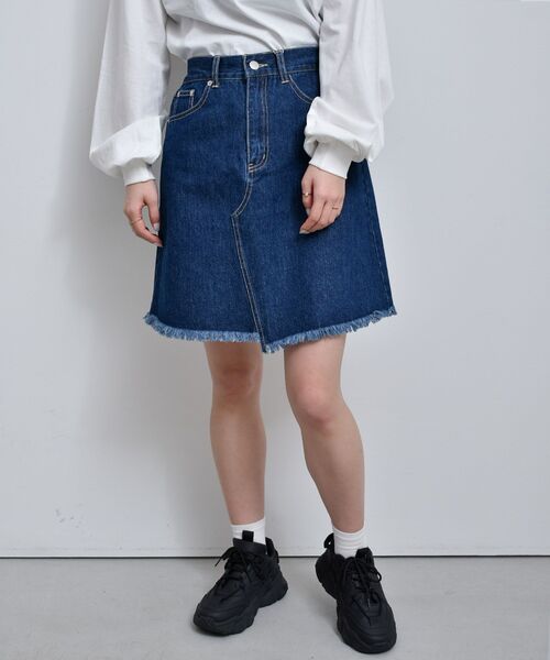 RETRO GIRL(レトロガール)の「デニムミニSK(デニムスカート・レディース・ライトグレー/ブラック/ダークブルー・FREE)」の6枚目の写真