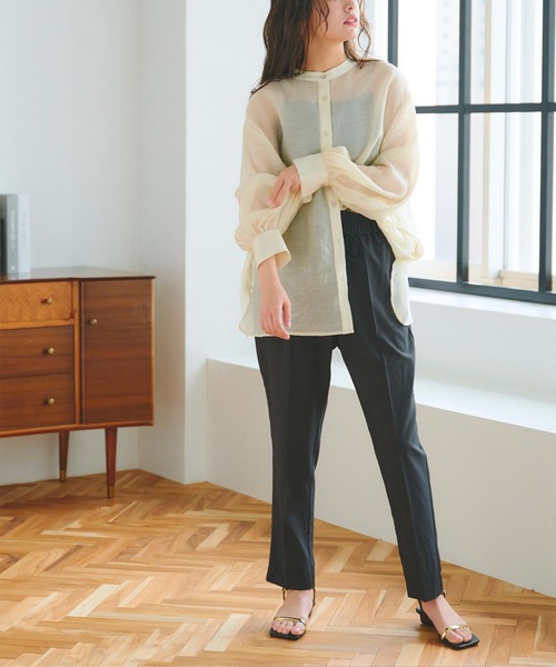 スクエアトゥナローサンダル