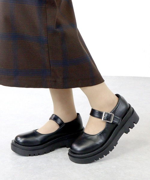 LibertyDoll(リバティードール)の「Liberty doll / 厚底メリージェーン ストラップ マニッシュ (3046)(ドレスシューズ・レディース・ダークブラウン/ブラック/ブラック系その他・SS/S/M/L/LL/3L)」の1枚目の写真