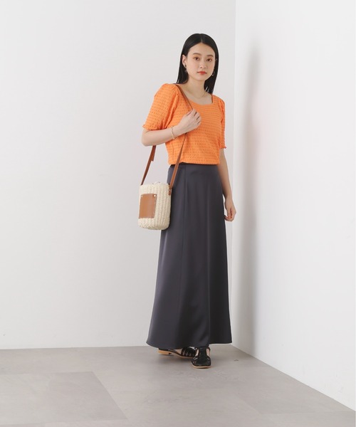 N.(N. Natural Beauty Basic)(エヌエヌナチュラルビューティーベーシック)の「◆スクエアネックカットソー(Tシャツ/カットソー・レディース・オレンジ/オフホワイト/ブラック・MEDIUM)」の13枚目の写真