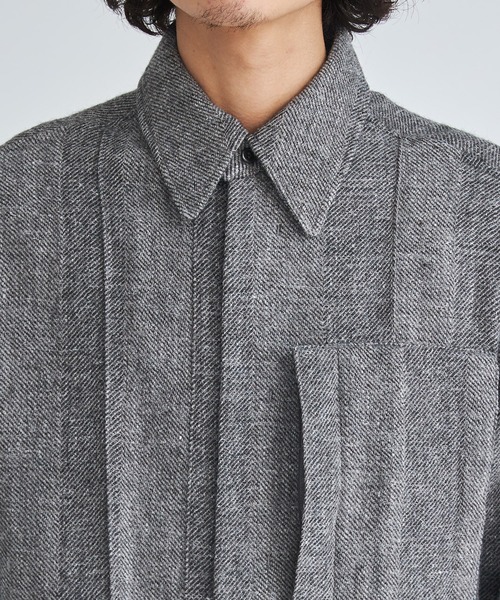 NVRFRGT（ネヴァーフォーゲット）の「【NVRFRGT/ネヴァーフォーゲット】WOOL LINEN HERRING BONE HOOK FRONT SHIRT（シャツ/ブラウス・メンズ・グレー/ブラック・1/2）」の6枚目の写真