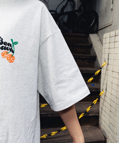 BEN DAVIS（ベンデイビス）の「【23SS】【BEN DAVIS/ベン デイヴィス】 BALL ＆ DICE TEE/別注/プリントTシャツ/ユニセックス【限定展開】（Tシャツ/カットソー・メンズ・ブルー/ブラック/ホワイト/ライトグレー・SMALL/MEDIUM/LARGE/X-LARGE）」の16枚目の写真