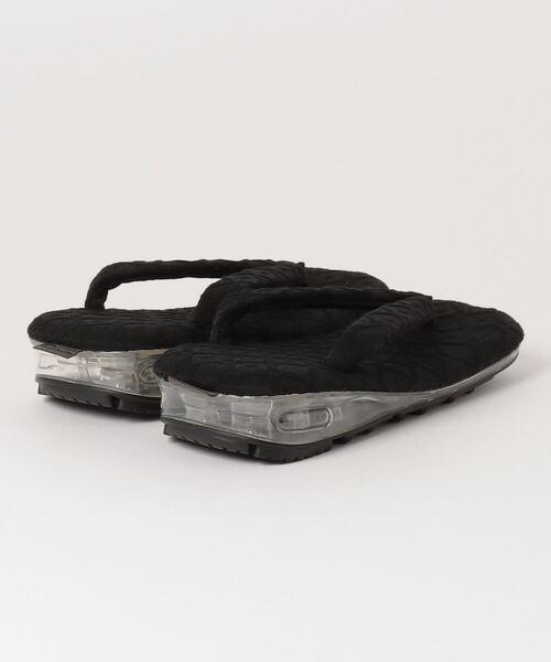 WHITE MOUNTAINEERING（ホワイトマウンテニアリング）の「White 