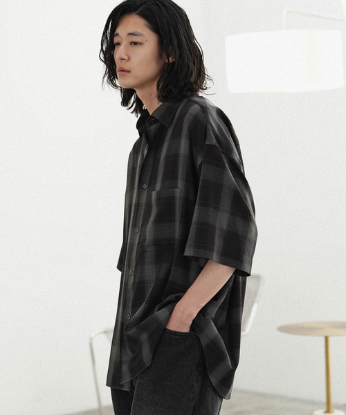 WYM LIDNM（ウィム バイ リドム）の「OMBRE CHECK FLUFFY H/S SHIRT（シャツ/ブラウス・メンズ・ダークグレー/グレー/チャコール/グレー系/アッシュブラウン・S/M/L）」の11枚目の写真
