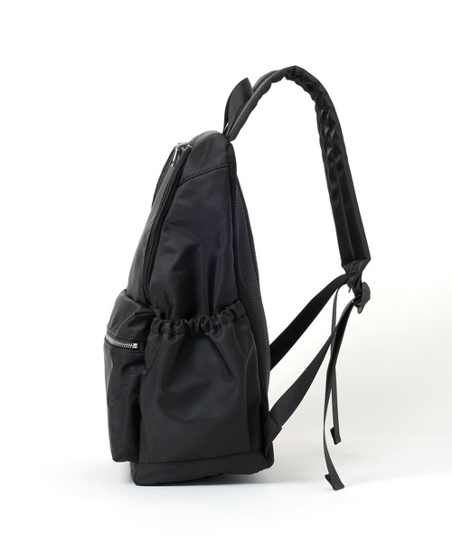 LAKOLE（ラコレ）の「スロープデイバッグ / 198932（バックパック/リュック・レディース・ブラック/ベージュ/ネイビー・FREE）」の5枚目の写真