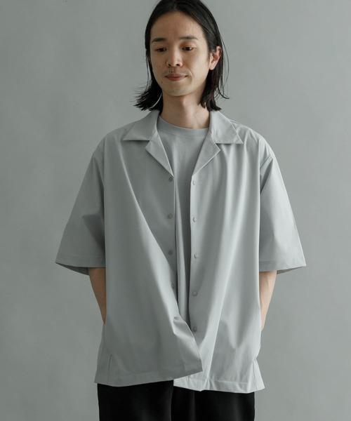 URBAN RESEARCH(アーバンリサーチ)の「『撥水/イージーケア』SOLOTEX STRETCH SHORT-SLEEVE SHIRTS(シャツ/ブラウス・メンズ・ネイビー/ブラック/グレー系その他・MEDIUM/LARGE)」の14枚目の写真