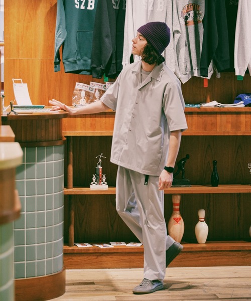 URBAN RESEARCH(アーバンリサーチ)の「『撥水/イージーケア』SOLOTEX STRETCH SHORT-SLEEVE SHIRTS(シャツ/ブラウス・メンズ・ネイビー/ブラック/グレー系その他・MEDIUM/LARGE)」の2枚目の写真