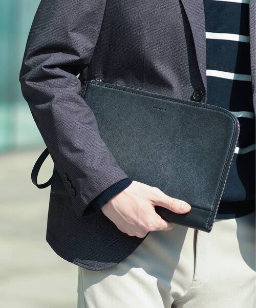 THE SHOP TK (ザ ショップ ティーケー )の「◆サフィアーノL字クラッチ/結婚式、セレモニー、パーティー、フォーマル、ドレス(クラッチバッグ・メンズ・ブラック/チャコールグレー/ネイビー・00)」の2枚目の写真
