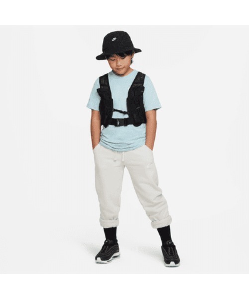 NIKE（ナイキ）の「《NIKEアパレル》YTH EMB フューチュラ Tシャツ（Tシャツ/カットソー・キッズ・ブラック×ホワイト/ダークグレー/ライトブルー/エメラルド/ブルー系その他/ブルー系その他2/グリーン系その他/ホワイト×ブラック・150/140/160/130）」の18枚目の写真