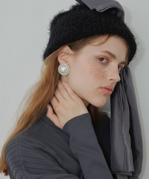 J1U by LA BELLE ETUDE（ジユウバイラベルエチュード）の「BIGパール×ビジュピアス（ピアス（両耳用）・レディース・その他・FREE）」の2枚目の写真