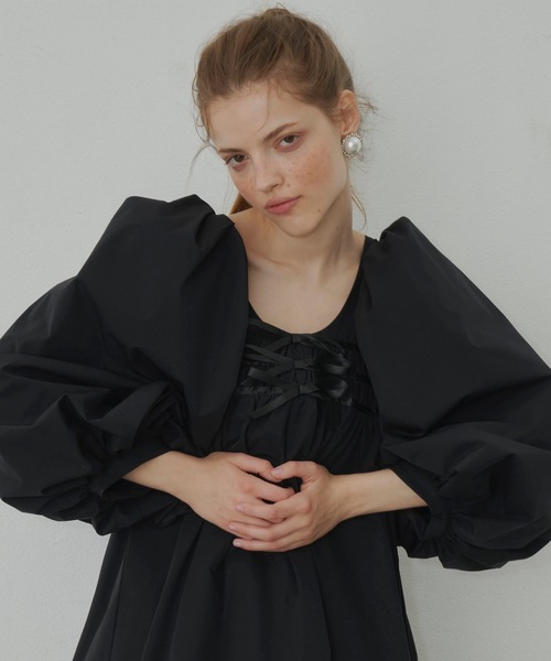 J1U by LA BELLE ETUDE（ジユウバイラベルエチュード）の「BIGパール×ビジュピアス（ピアス（両耳用）・レディース・その他・FREE）」の6枚目の写真