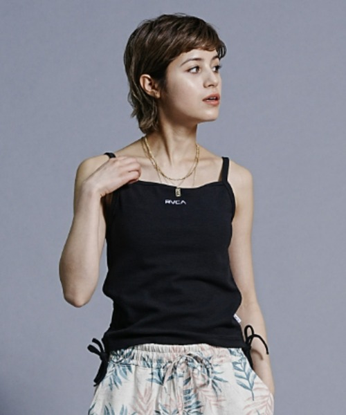 RVCA（ルーカ）の「RVCA/ルーカ ワンポイント刺繍/リブタンクトップ BD043-303（タンクトップ・レディース・ブラック/イエロー/ホワイト・M/S）」の2枚目の写真