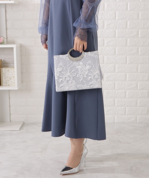 Lace Ladies(レースレディース)の「フラワー刺繍リングハンドルバッグ(クラッチバッグ・レディース・ブラック/アイボリー/シルバー・FREE)」の19枚目の写真